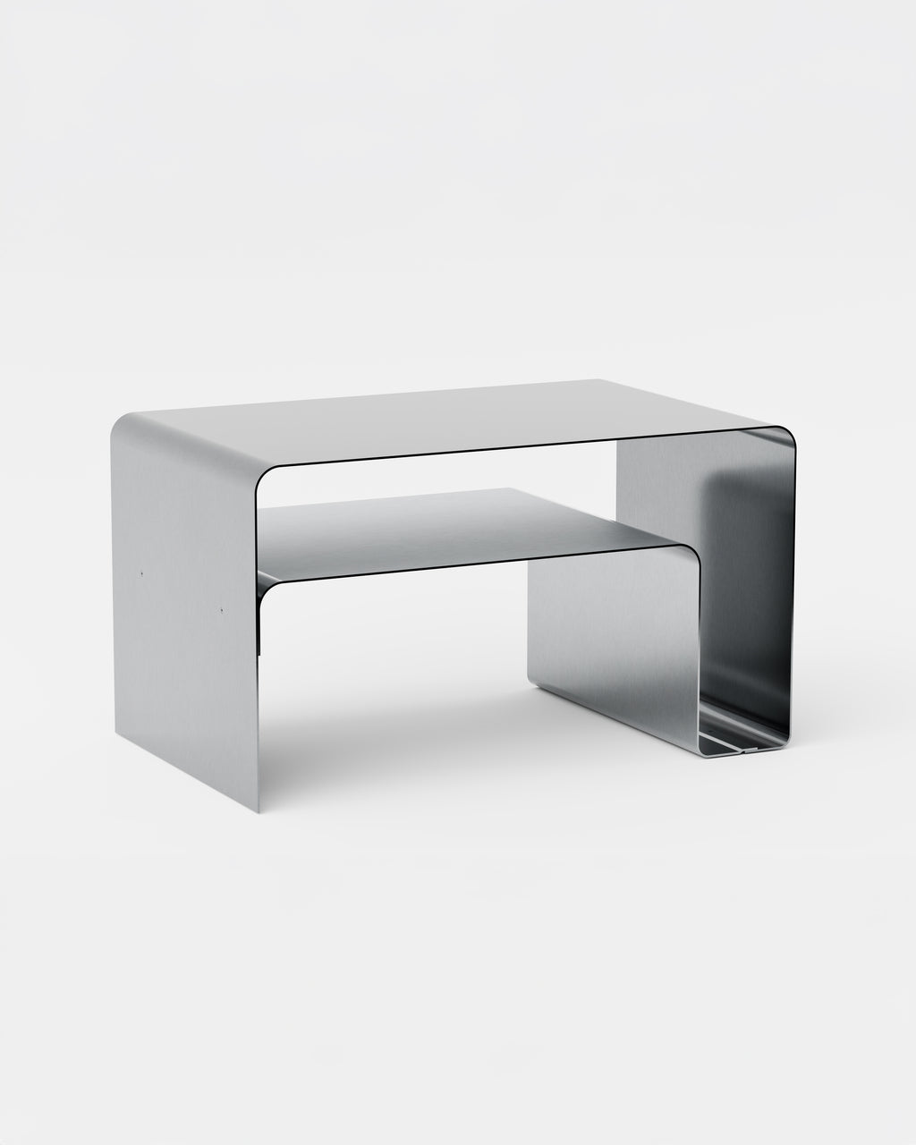 Sofabord med hylde i metal. Moderne sofabord i aluminium med opbevaring.